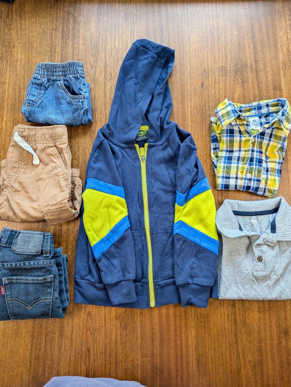 Bundle Of 6 Pcs Boys Clothing Size 4/5 Yellow Blue Levis See Description